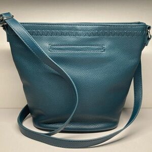 Thirty-One Teal Crossbody Bag! NWOT!